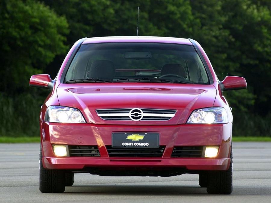  Chevrolet Astra GSi 16V 5-Door 2003 года  (фото 7 из 9)